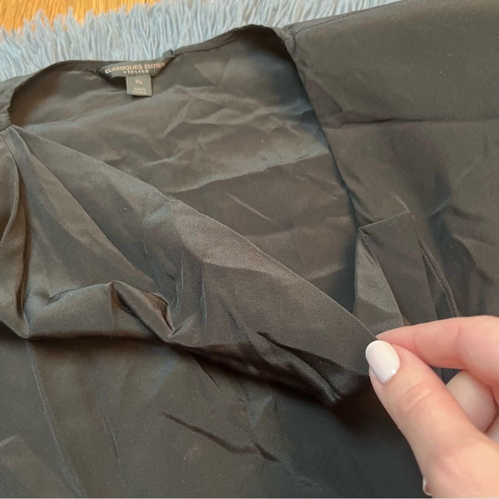Classiques Entier Black 100% Silk Blouse Size XL NWT - Picture 4 of 7